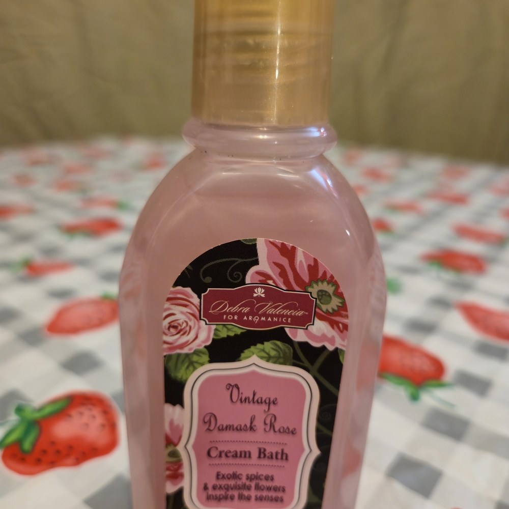 DEBRA VALENCIA VINTAGE DAMASK ROSE CREAM BATH W/exotic Spices/flowers 5.4fl OZ